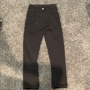 Size 2 cropped lululemon legging
